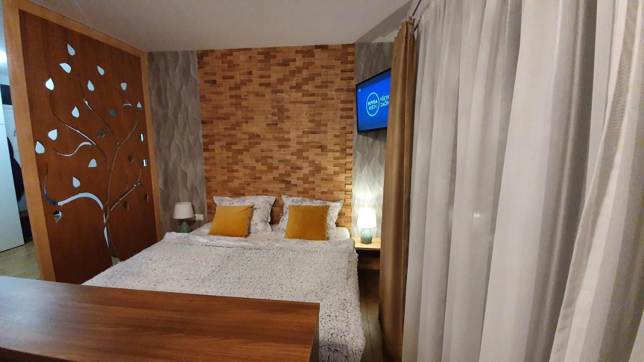 Rodinny Privatny Apartman A309 V Uplnom Centre Stareho Smokovca - Ticha Izba S Parkovanim Vysoke Tatry Exterior photo